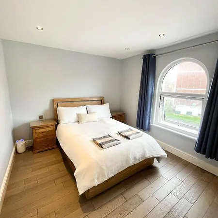 Modern 1 Bedroom Flat Close To Vauxhall